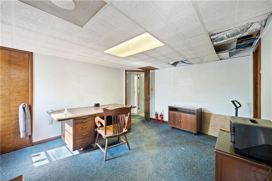 More Photos Of 600 Scene Ridge Rd, Mckeesport Light Manufacturing For Sale