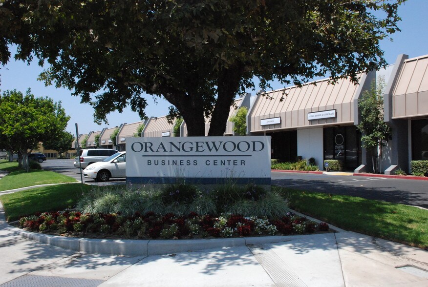 More Photos Of 1701 E Edinger Ave, Santa Ana Warehouse For Lease