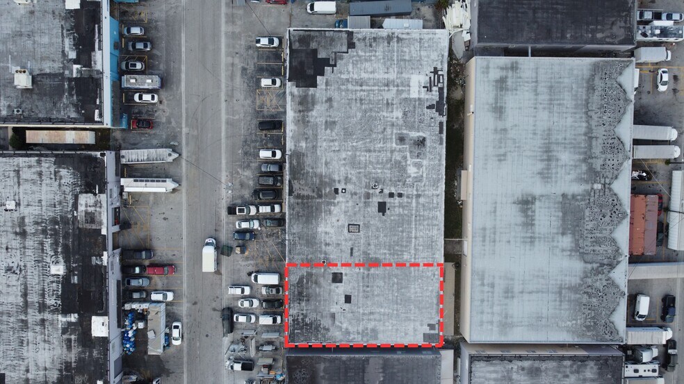 More Photos Of 733-757 W 26th St, Hialeah Warehouse For Lease