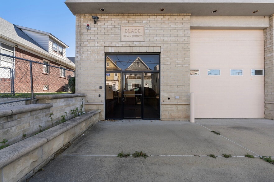 More Photos Of 188 Van Buren St, Staten Island Warehouse For Sale