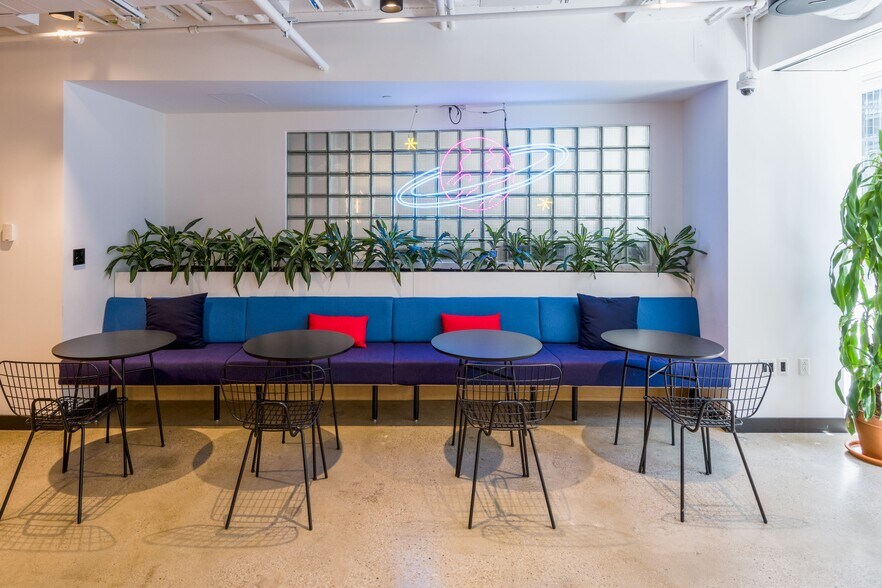 More Photos Of 100 University Ave, Toronto Coworking Space