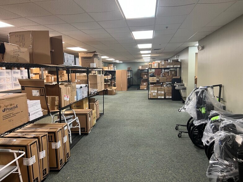 More Photos Of 1806 33rd St, Orlando Office For Lease