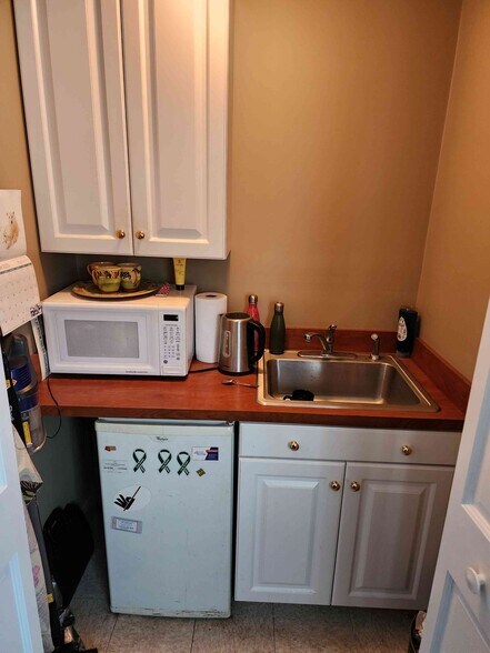 More Photos Of 600 National Rd, Wheeling Storefront Retail Office For Sale