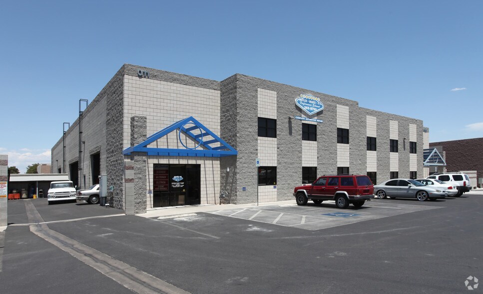 More Photos Of 6007 Mcleod Dr, Las Vegas Industrial For Sale