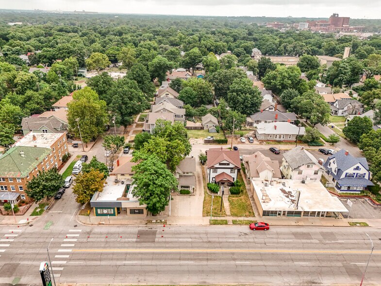 More Photos Of 2808 E Douglas Ave, Wichita Storefront Retail Office For Sale