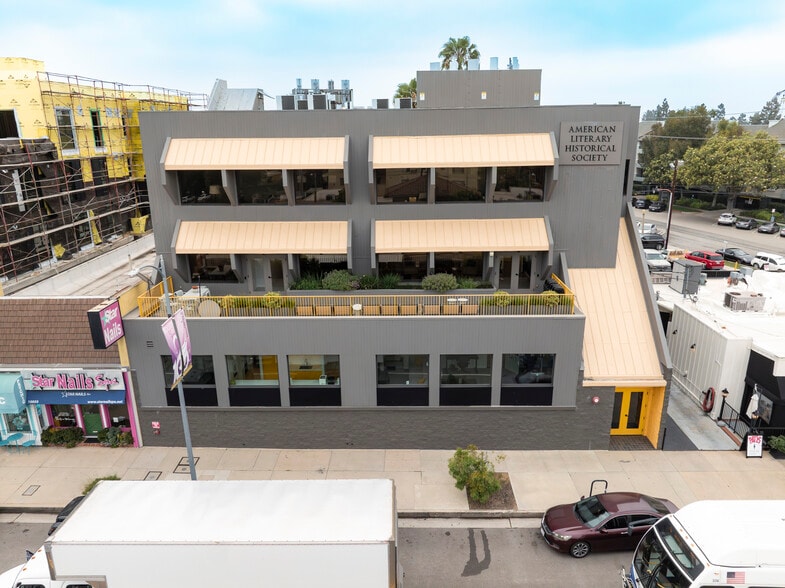Primary Photo Of 10045 Riverside Dr, Toluca Lake Loft Creative Space For Lease