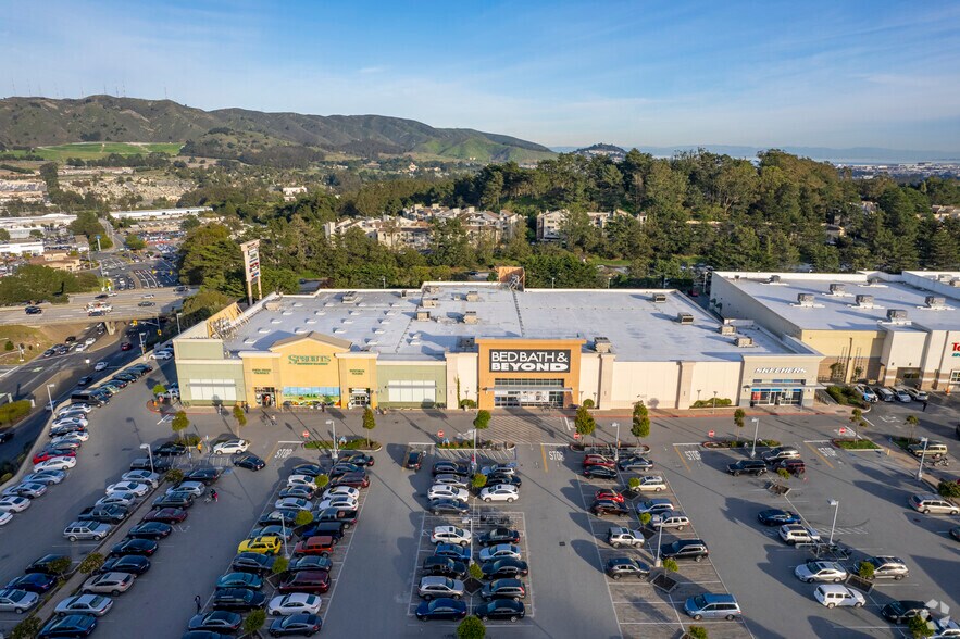 More Photos Of 301-303 Gellert Blvd, Daly City Freestanding For Lease