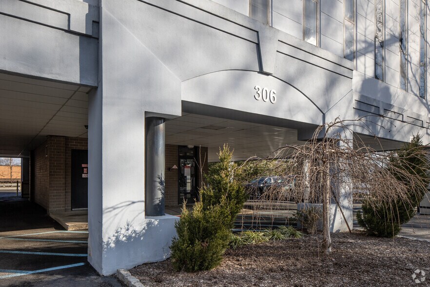 More Photos Of 306 Main St, Millburn Medical For Lease