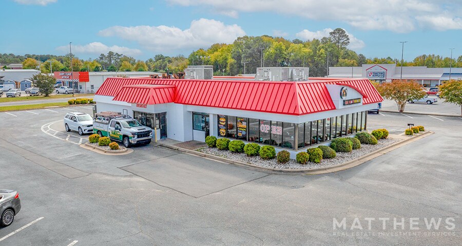 Primary Photo Of 1322 W Grantham St, Goldsboro Fast Food For Sale