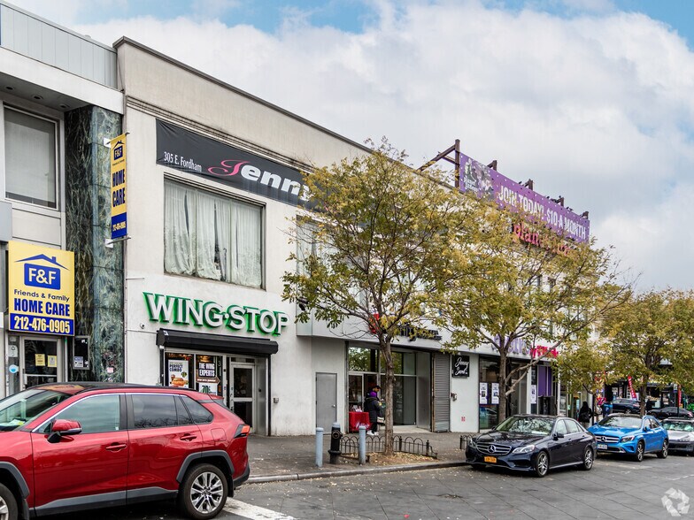 More Photos Of 305 E Fordham Rd, Bronx Storefront Retail Office For Lease