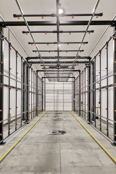 More Photos Of 5457 Pacific Fern Dr, Ferndale Manufacturing For Sale