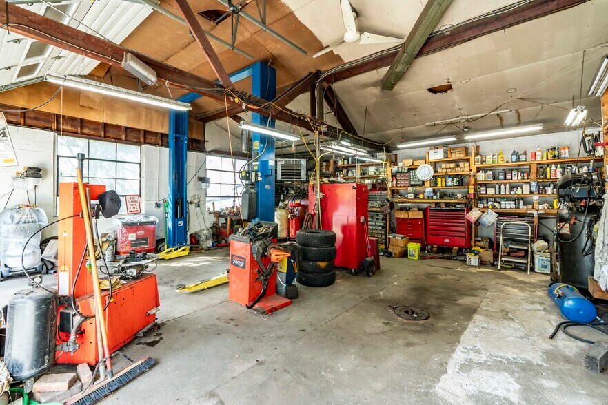 More Photos Of 2811 NY-82, Pleasant Valley Manufacturing For Sale