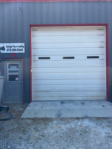 Primary Photo Of 84 Hickory Springs Ind Dr, Canton Warehouse For Lease