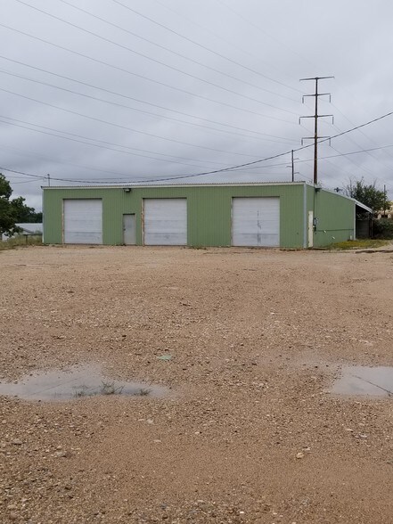 More Photos Of 512 E Greene St, Carlsbad Flex For Sale