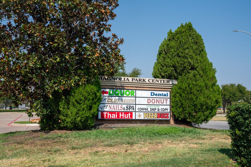 More Photos Of 5400-5420 Basswood Blvd, Fort Worth Unknown For Lease