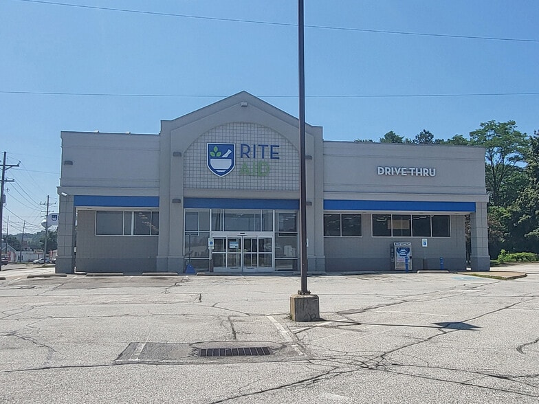 More Photos Of 5430 Peach St, Erie Drugstore For Sale