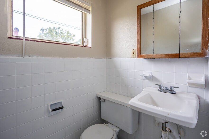 More Photos Of 2215 Buffalo Trl, Morristown Apartments For Sale