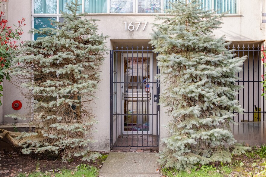 More Photos Of 1677 W 2nd Ave, Vancouver Office For Lease