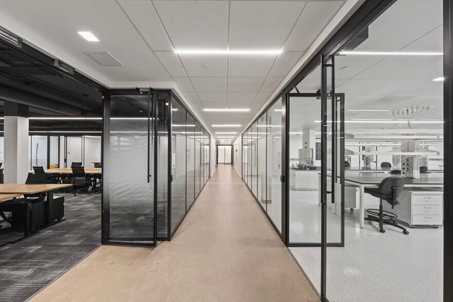 More Photos Of 6220 Greenwich Dr, San Diego Research And Development For Lease