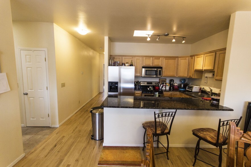 More Photos Of 314-336 Adams St SE, Albuquerque Office For Sale