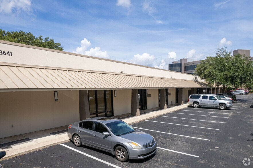 More Photos Of 7901 Baymeadows Way, Jacksonville Unknown For Lease