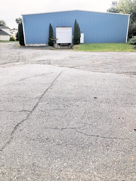 More Photos Of 3003 Main St, Green Lane Manufacturing For Lease