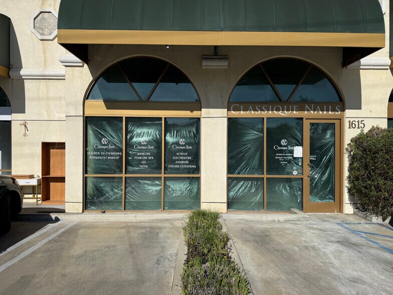 More Photos Of 1613-1617 W Glenoaks Blvd, Glendale Freestanding For Lease