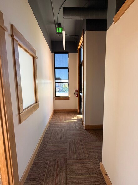 More Photos Of 1019 E Main St, Bozeman Office For Lease