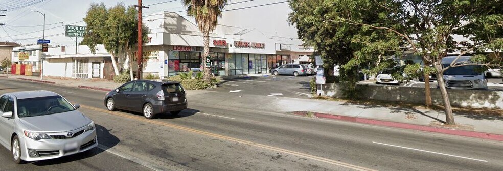 More Photos Of 15705-15717 Vanowen St, Van Nuys Unknown For Lease