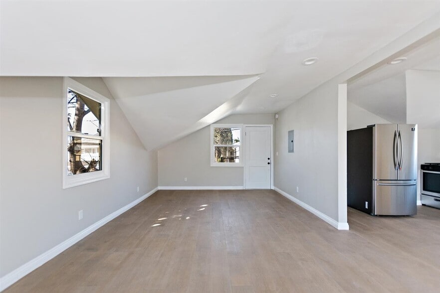 More Photos Of 1703 S Burlington Ave, Los Angeles Apartments For Sale