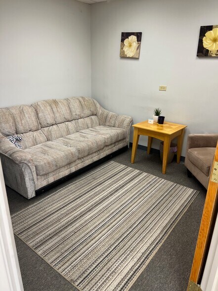 More Photos Of 11654-11698 Huron St, Northglenn Office For Lease