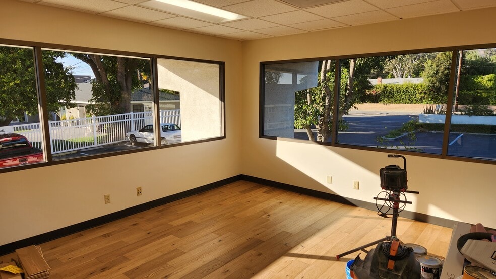 More Photos Of 5450 Telegraph Rd, Ventura Office For Lease