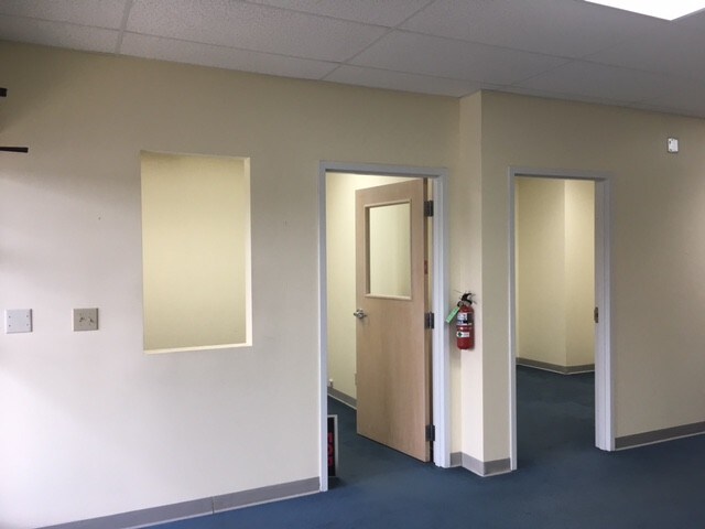 More Photos Of 508 Holly Hill Ln, Burlington Office Residential For Lease