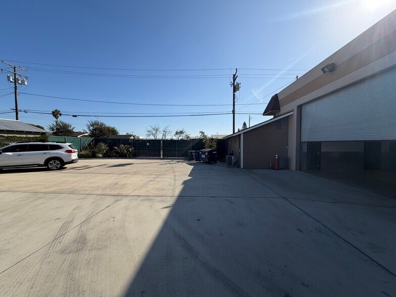 More Photos Of 1101 E 25th St, Signal Hill Land For Lease