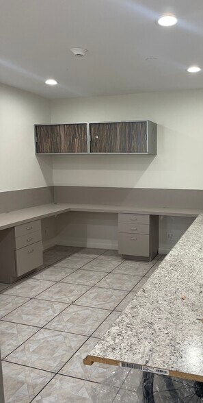 More Photos Of 201 SE 19th St, Fort Lauderdale Medical For Sale