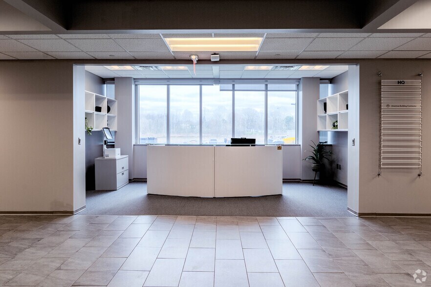 More Photos Of 2321 Energy Dr, Louisville Coworking Space