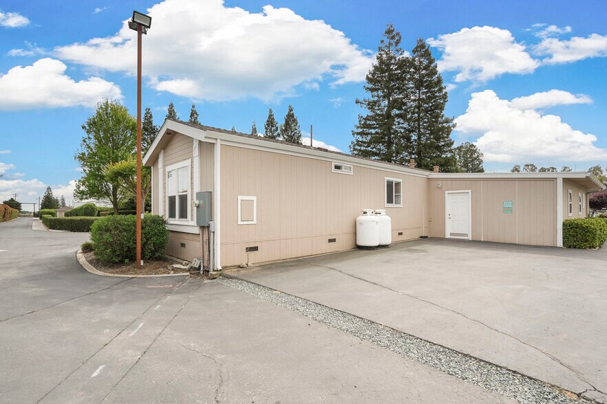 More Photos Of 10675 Valensin Rd, Galt Winery Vineyard For Sale