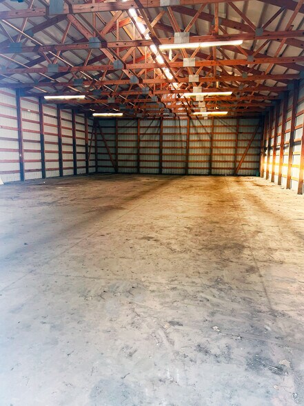 More Photos Of 2400 Myers Rd, Albert Lea Warehouse For Sale