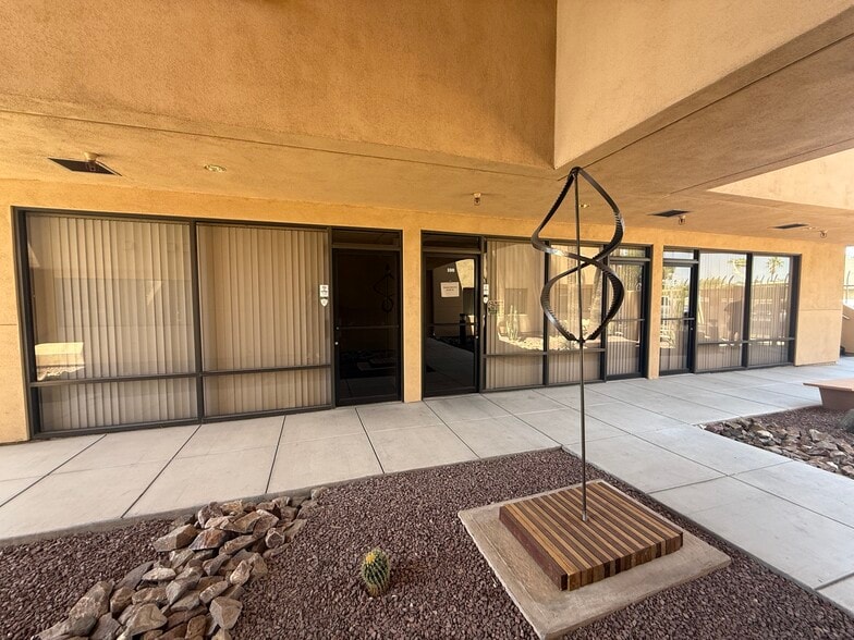 More Photos Of 2761 N Country Club Rd, Tucson Office For Sale