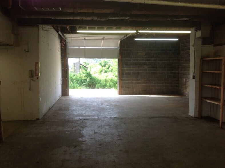 More Photos Of 1010 Rose Ave, Runnemede Flex For Sale