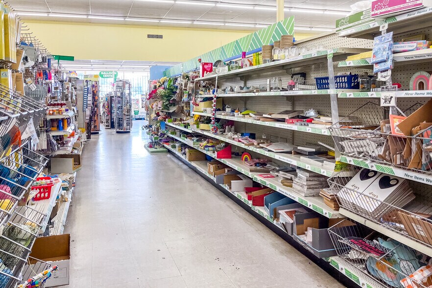More Photos Of 6000 Leavenworth Rd, Kansas City Unknown For Lease