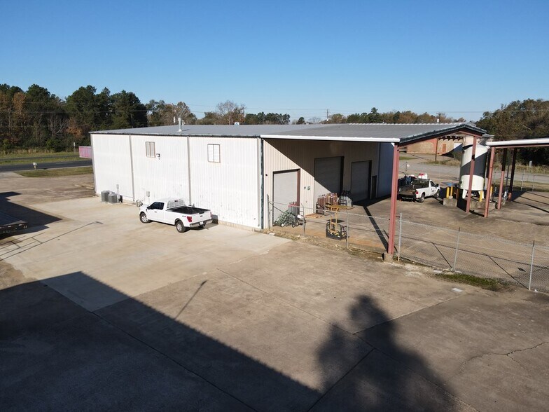 More Photos Of 1608 N John Redditt Dr, Lufkin Industrial For Sale