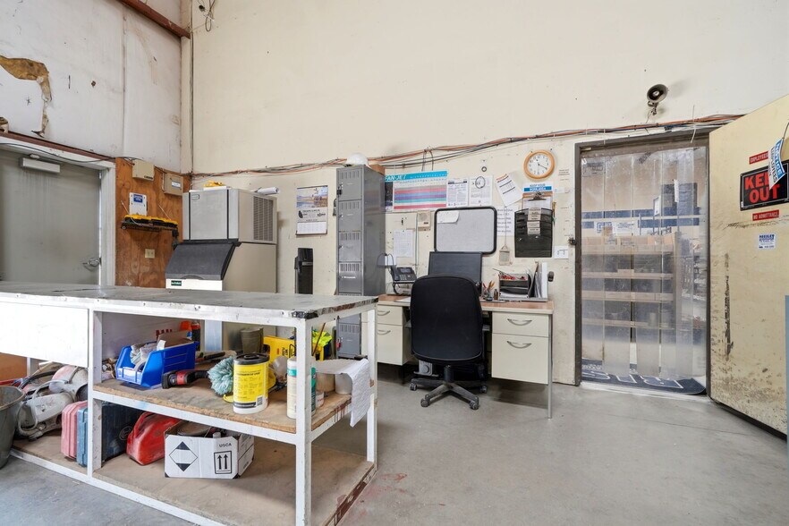 More Photos Of 1260 Buttonwillow Ave, Reedley Warehouse For Sale