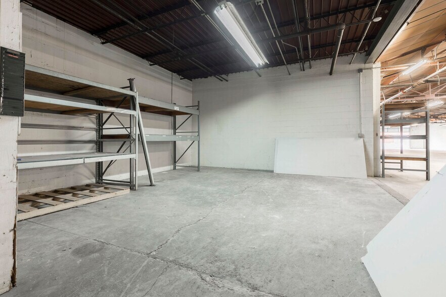 More Photos Of 1311 Bernheim Ln, Louisville Industrial For Sale