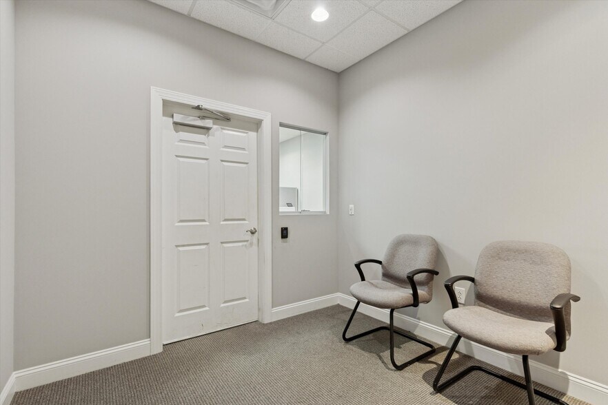 More Photos Of 1105 Bethlehem Pike, Sellersville Medical For Sale