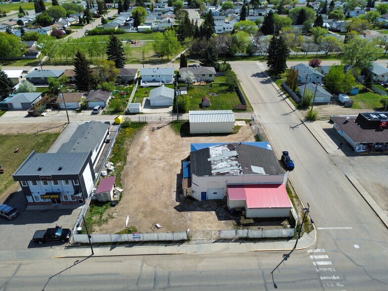 More Photos Of 9903 100 St, Morinville Recycling Center For Sale