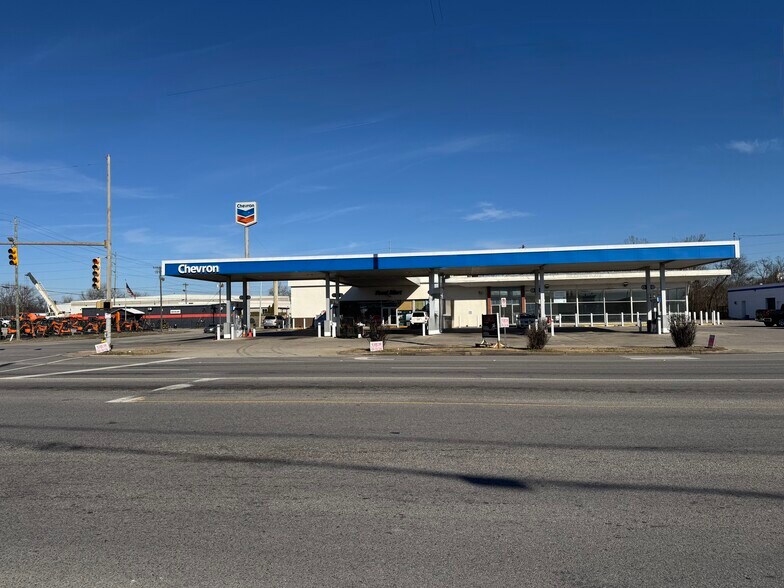More Photos Of 2429 Carraway Blvd, Birmingham Service Station For Lease