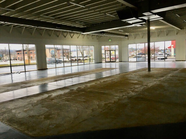 More Photos Of 1631 E Seltice Way, Post Falls Freestanding For Lease