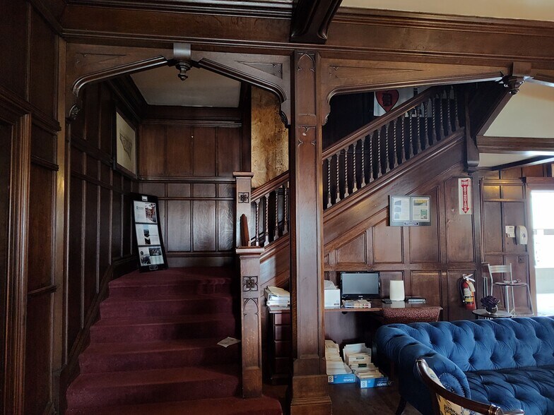 More Photos Of 8443-8445 E Jefferson, Detroit Office For Sale