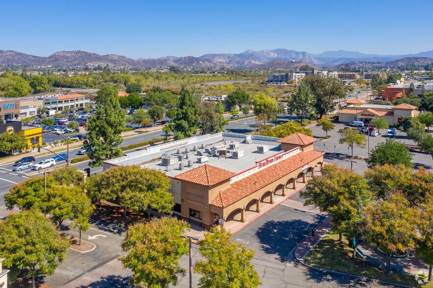 More Photos Of 214-294 Town Center Pky, Santee Unknown For Lease